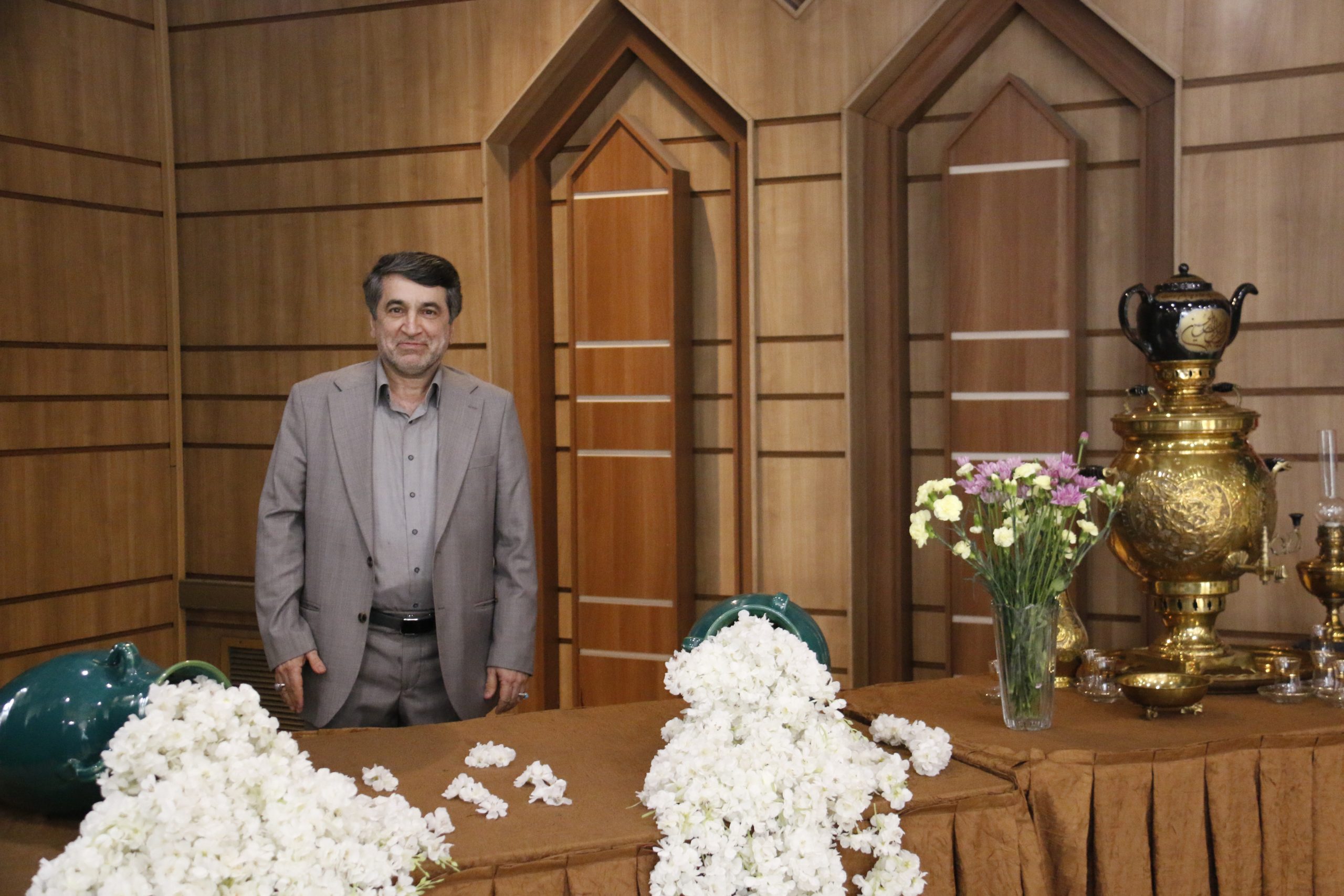 بزرگداشت مقام استاد در بنیاد فرهنگی رفاه