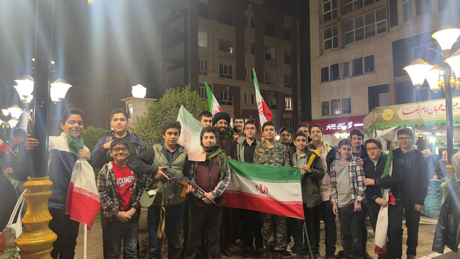  اما قلب‌های ما هر روز برای ایران می‌تپد…