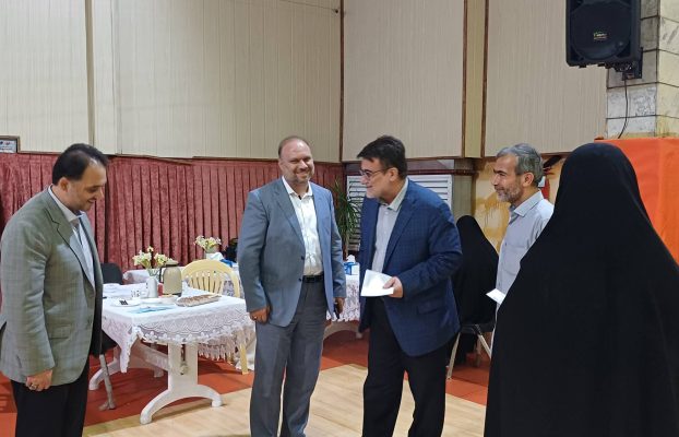 هم‌افزایی مدارس برای ساختن آینده‌ای روشن‌تر در آموزش